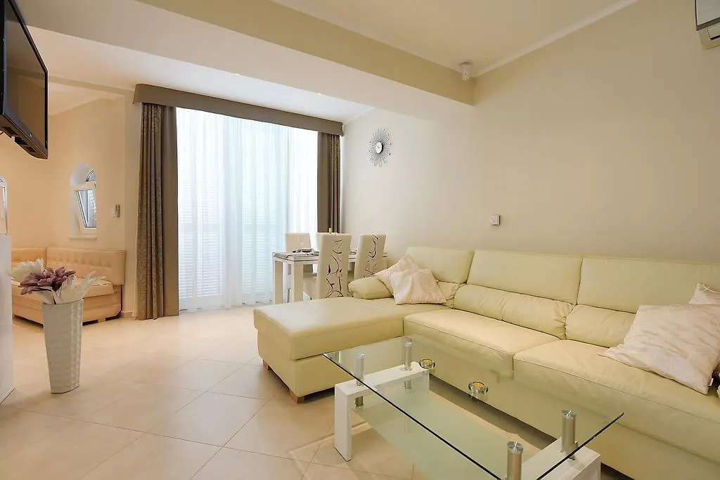 Apartments Villa Zlatko Zára
